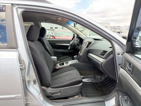 Used 2014 Subaru Outback 2.5i Premium w/ Accessory Value Package (OYX) image 27