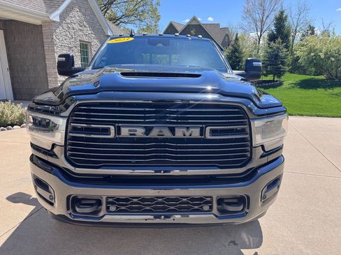 Used 2023 RAM 2500 Laramie AWD/4WD image 10