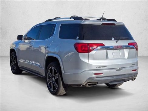 Used 2017 GMC Acadia Denali image 7