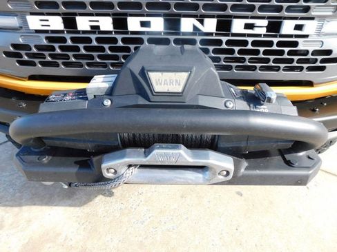 Used 2021 Ford Bronco Badlands image 8