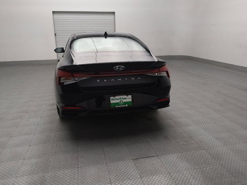 Used 2023 Hyundai Elantra SE image 6