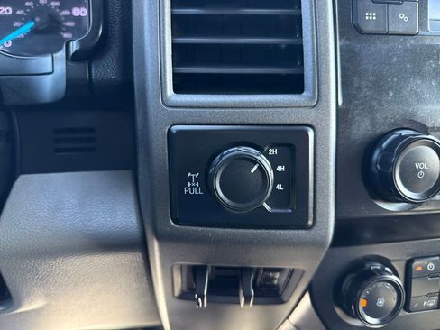 Used 2020 Ford F250 XL w/ Power Equipment Group image 34