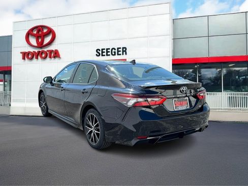 Certified 2023 Toyota Camry SE image 4