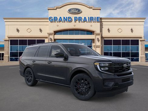 New 2025 Ford Expedition Platinum w/ Stealth Performance Package image 7