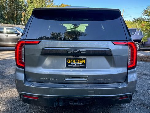 Used 2023 GMC Yukon XL Denali Ultimate image 9