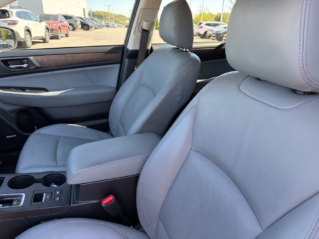 Used 2018 Subaru Outback 2.5i Limited AWD/4WD image 20
