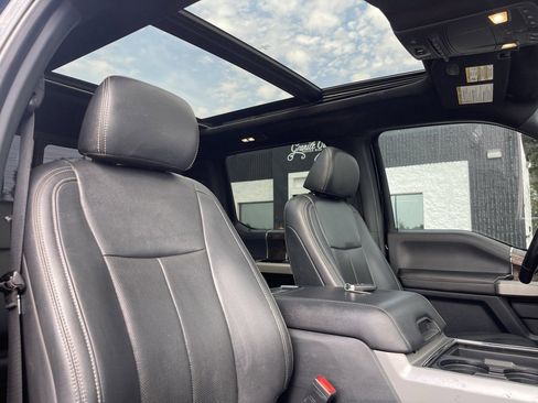 Used 2022 Ford F250 Lariat w/ Black Appearance Package image 39