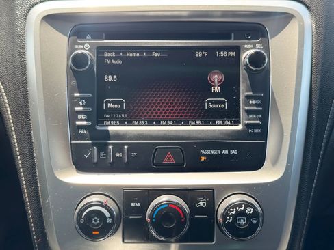 Used 2016 GMC Acadia SLE image 19