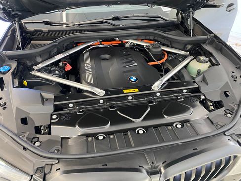 New 2026 BMW X5 xDrive50e w/ M Sport Package image 32