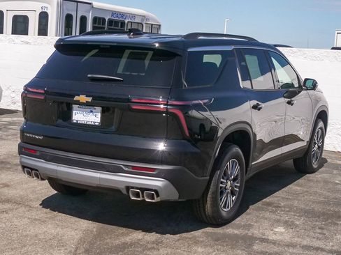 New 2026 Chevrolet Traverse LT w/ Driver Confidence Package FWD image 9