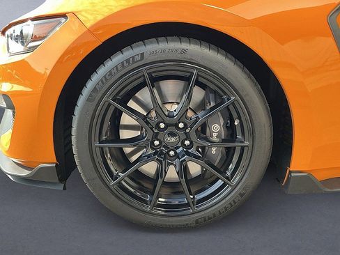 Used 2019 Ford Mustang Shelby GT350 w/ Technology Package image 7