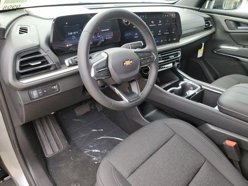 New 2026 Chevrolet Traverse LT w/ Sun and Wheel Package image 11