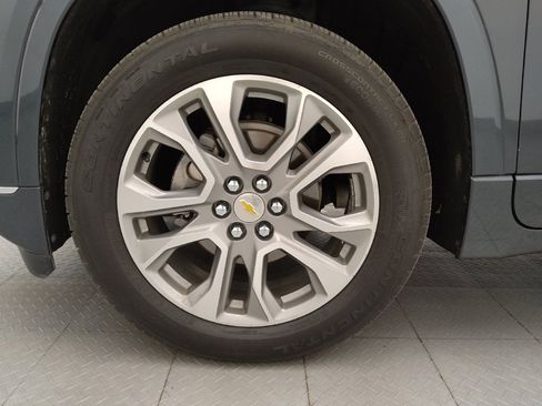 Used 2020 Chevrolet Traverse Premier FWD image 31