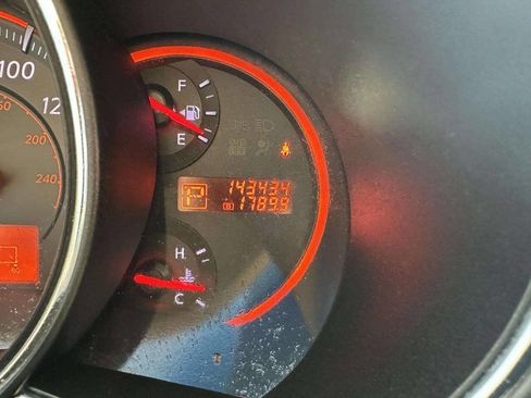 Used 2010 Nissan Murano LE AWD/4WD image 29