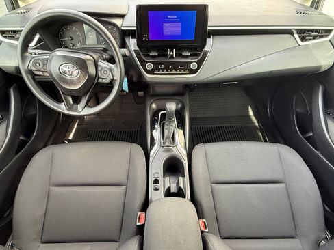 Certified 2025 Toyota Corolla LE image 14