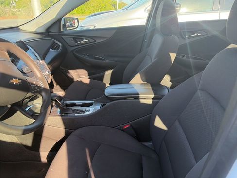 Used 2024 Chevrolet Malibu LT FWD image 20
