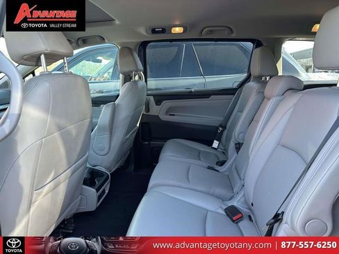 Used 2023 Honda Odyssey EX-L image 13