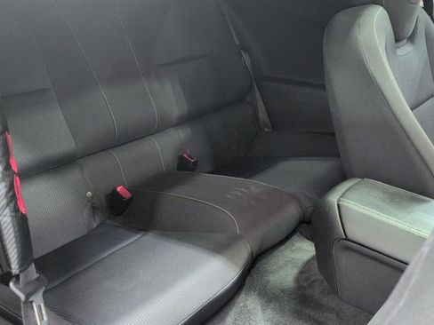 Used 2010 Chevrolet Camaro SS RWD image 19