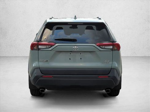 Used 2019 Toyota RAV4 XLE w/ Convenience Package image 6