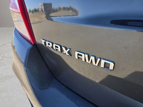 Used 2020 Chevrolet Trax LS w/ Tint and Cruise Package image 10