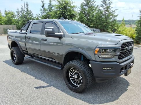 Used 2024 RAM 2500 Power Wagon w/ Level 2 Equipment Group AWD/4WD image 3