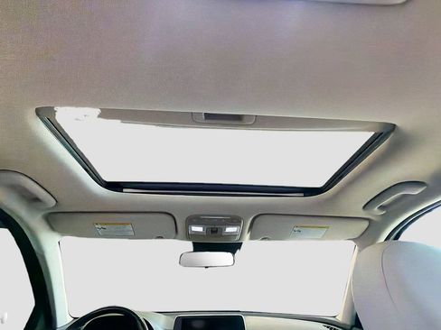 Used 2022 Kia Telluride S image 25