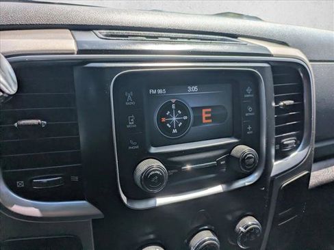 Used 2017 RAM 2500 SLT AWD/4WD image 13