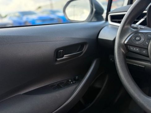Used 2023 Toyota Corolla LE FWD image 31