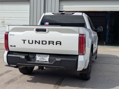 Used 2024 Toyota Tundra Limited image 3