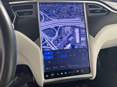 Used 2017 Tesla Model S 90D image 21