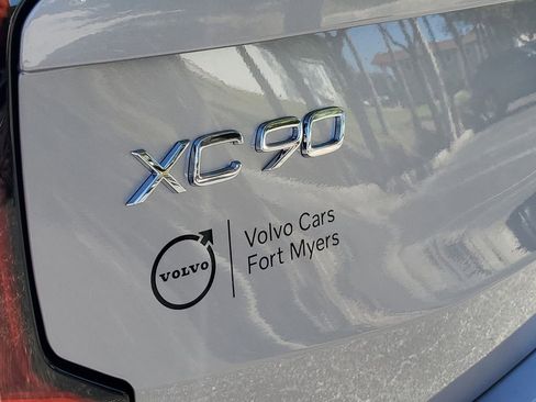 New 2026 Volvo XC90 B6 Ultra image 4