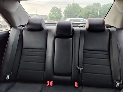 Used 2017 Toyota Camry SE FWD image 11