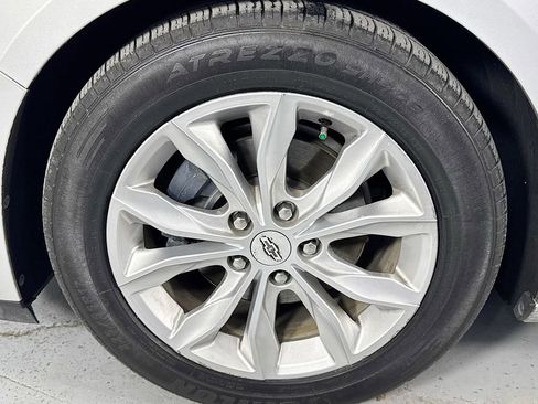 Used 2019 Chevrolet Malibu Hybrid w/ Leather Package image 43