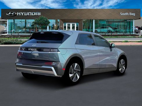 New 2026 Hyundai Ioniq 5 SE image 7