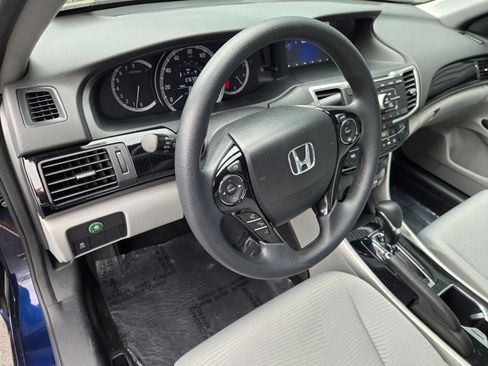 Used 2016 Honda Accord LX image 18