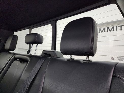 Used 2022 Ford F250 Lariat w/ Tremor Off-Road Package image 40