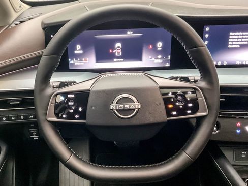 Used 2025 Nissan Murano Platinum w/ Cargo Package image 12