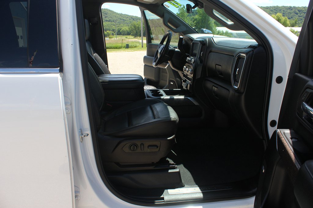Used 2023 GMC Sierra 3500 Denali w/ Denali Ultimate Package AWD/4WD image 34