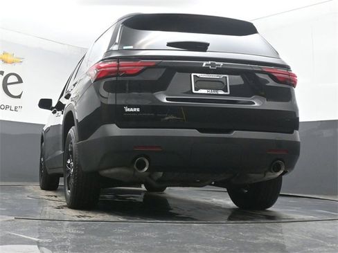 Used 2023 Chevrolet Traverse LT w/ Midnight/Sport Edition image 56