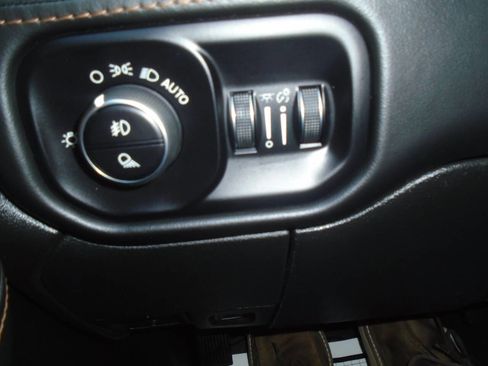 Used 2024 RAM 3500 Limited w/ Safety Group image 82