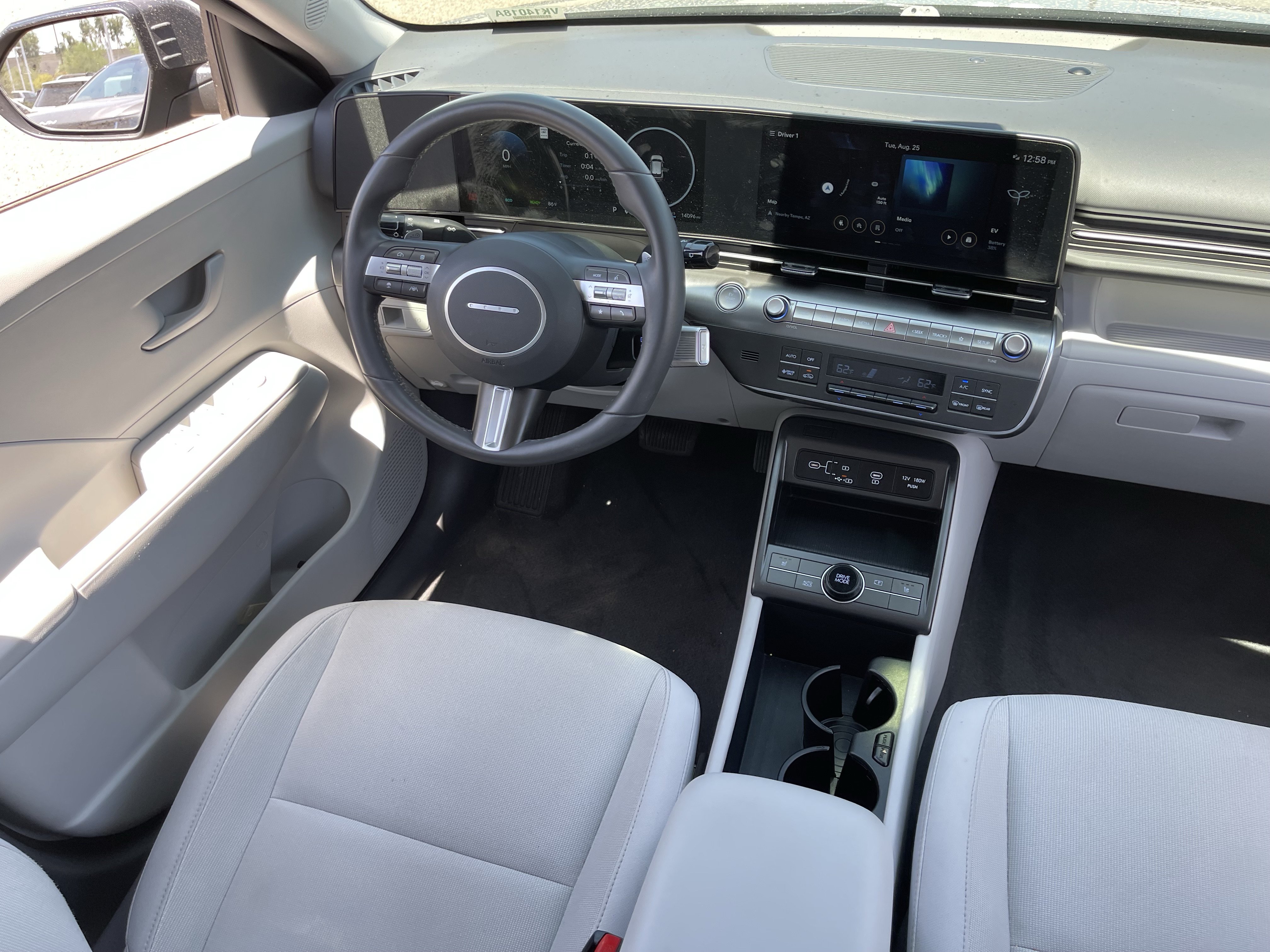 Used 2025 Hyundai Kona SEL FWD image 13