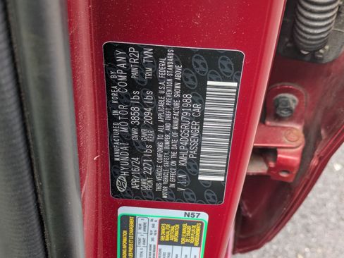 Certified 2024 Hyundai Elantra Limited FWD image 27