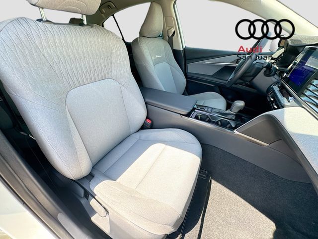 Used 2025 Toyota Camry LE FWD image 33