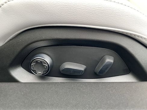 Used 2024 Chevrolet Corvette Z06 image 14