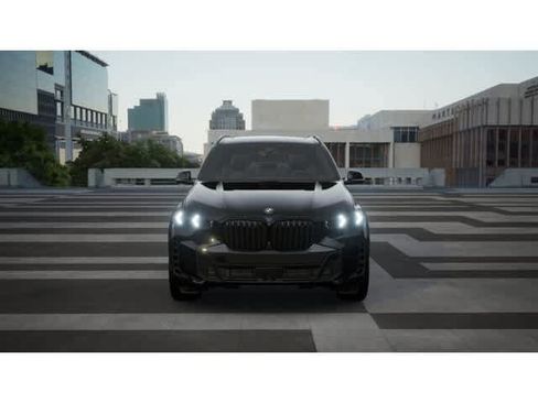 New 2026 BMW X5 sDrive40i w/ M Sport Package RWD image 3