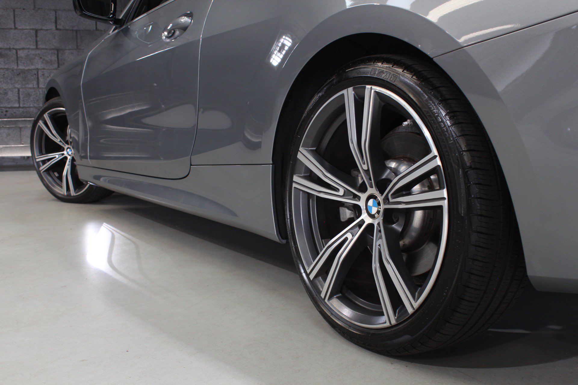 Used 2024 BMW 430i Convertible w/ Premium Package RWD image 26