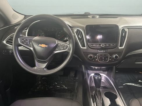 Used 2020 Chevrolet Malibu LT FWD image 10