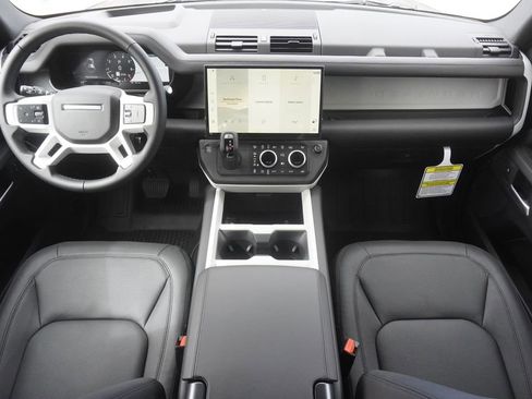 New 2026 Land Rover Defender 110 X-Dynamic SE AWD/4WD image 9