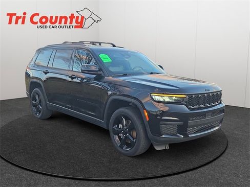 Used 2021 Jeep Grand Cherokee L Laredo image 1