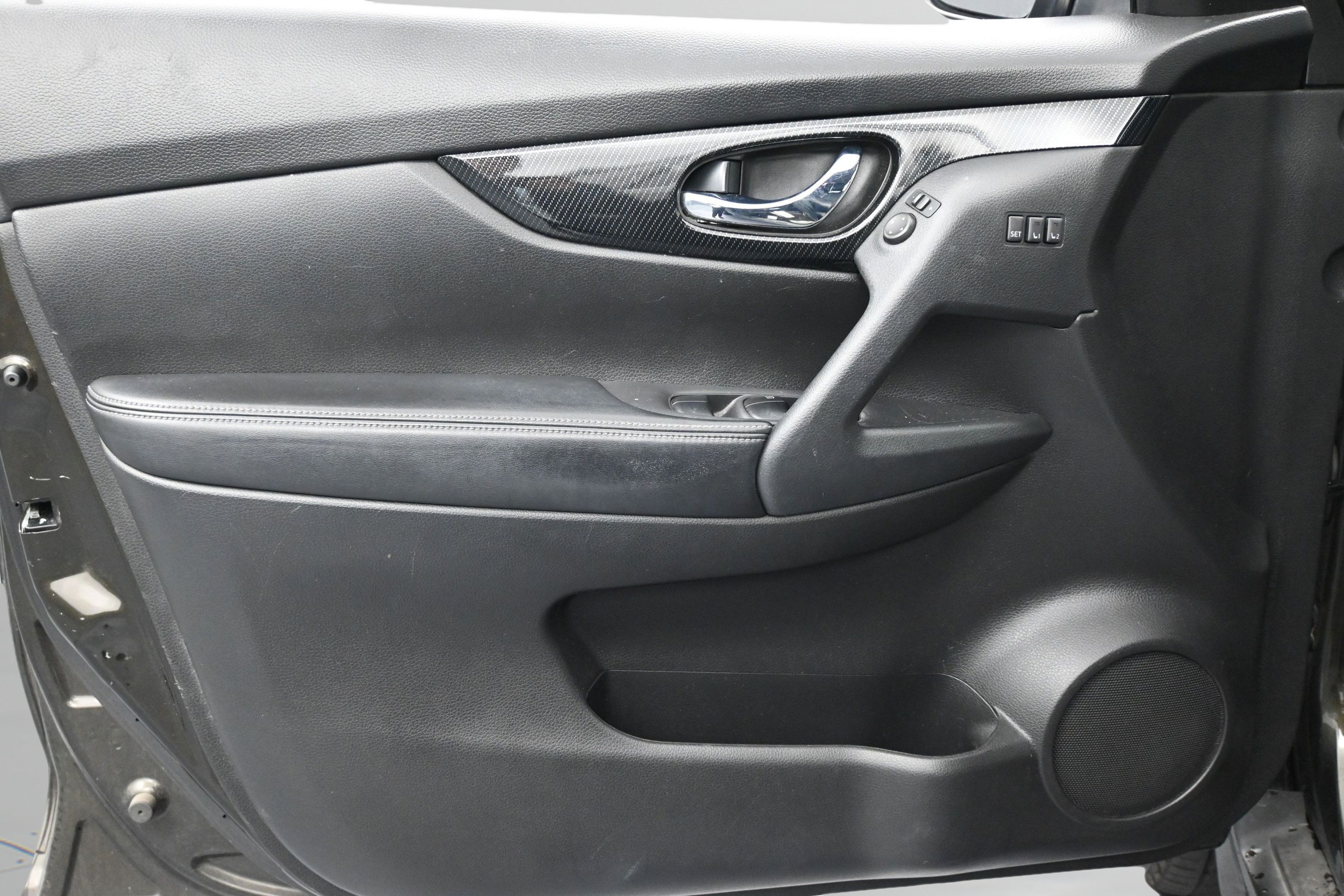 Used 2017 Nissan Rogue SL FWD image 11